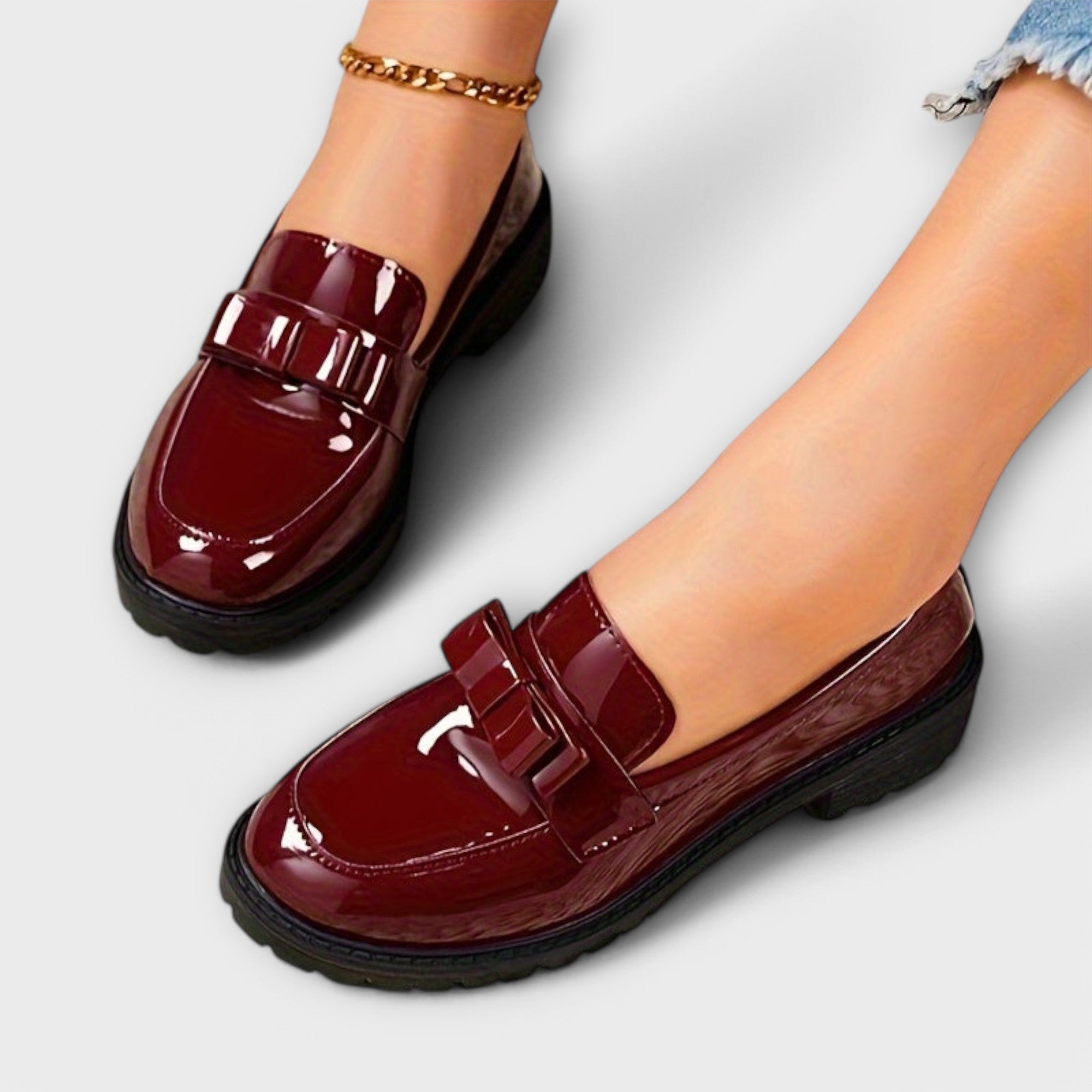 Brunhild - Mocassins en cuir vernis rouge bordeaux