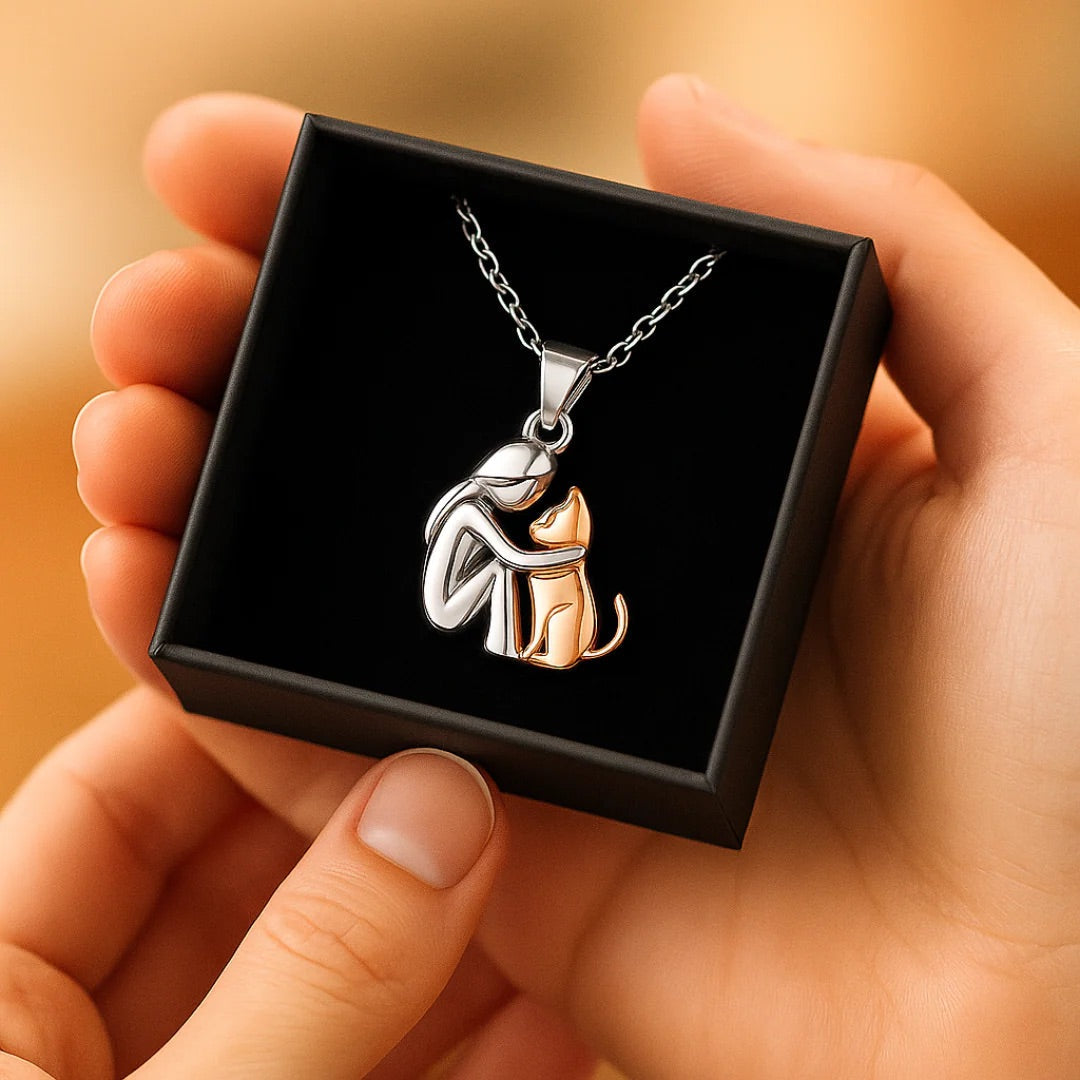 Collier de Clara - Étreinte de Chat