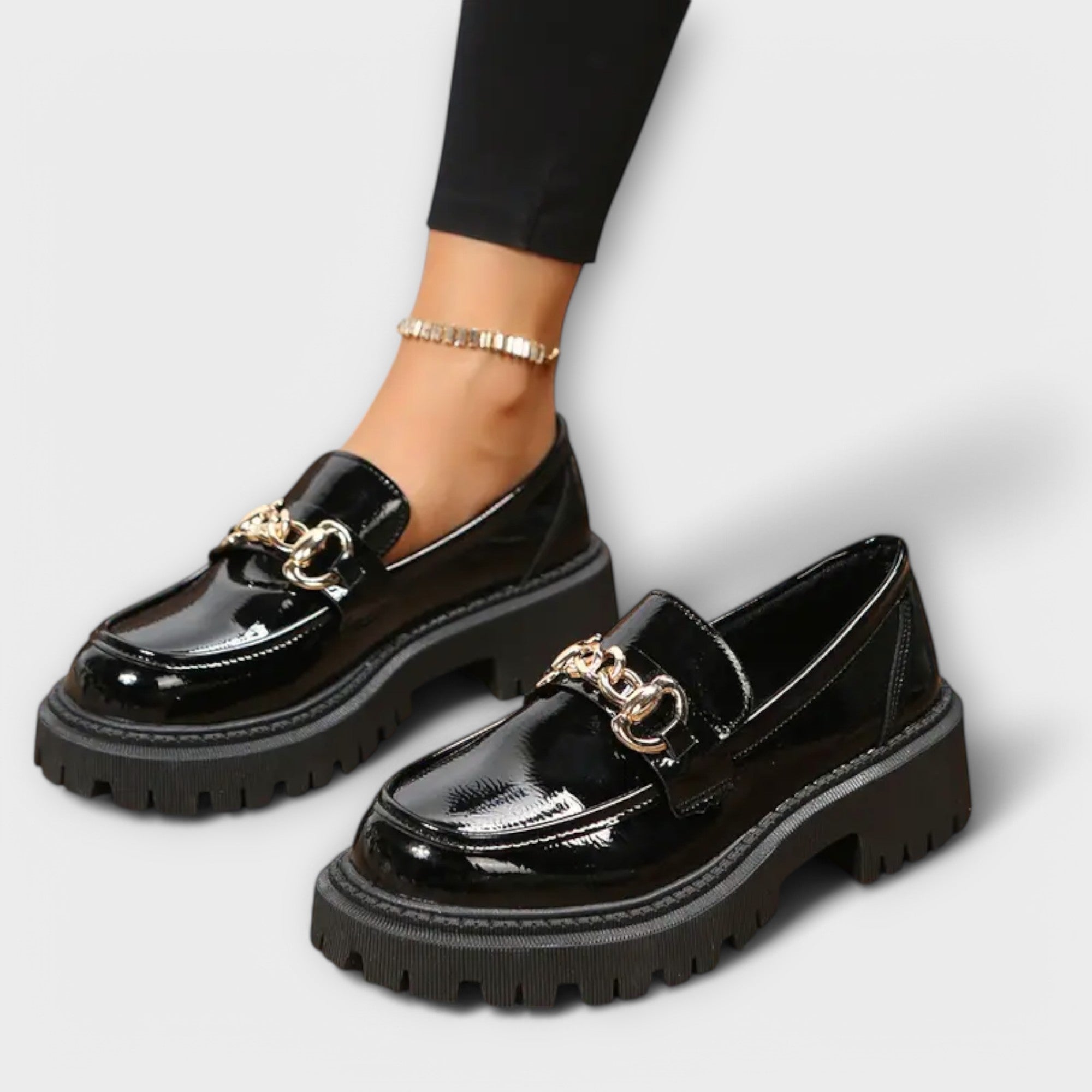 Hildrun - Mocassins noirs à plateforme avec boucle