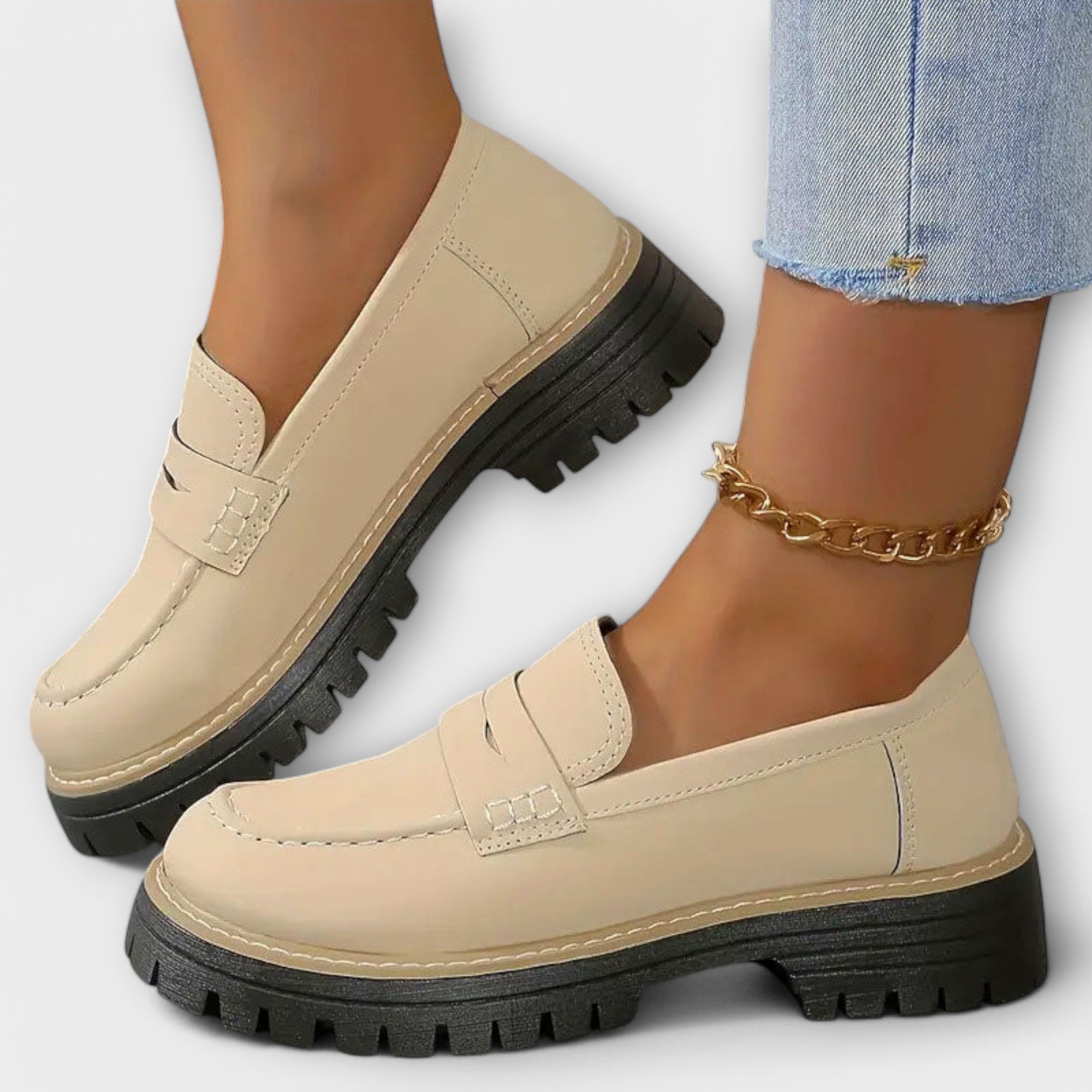 Adelgunde - Mocassins noirs à plateforme avec chaîne
